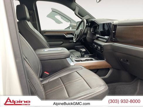 Used 2022 Chevrolet Silverado 1500 High Country w/ High Country Premium Package image 15