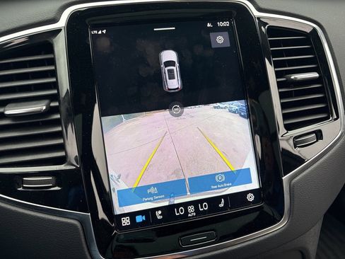 Used 2023 Volvo XC90 B6 Ultimate w/ Protection Package Premier image 21