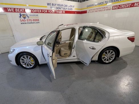 Used 2011 Lexus LS 460 AWD w/ Comfort Pkg image 12