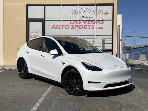 Used 2022 Tesla Model Y Performance image 2