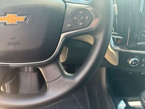 Used 2023 Chevrolet Traverse LS FWD image 23