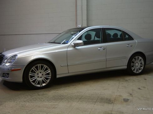 Used 2008 Mercedes-Benz E 350 Sport image 30