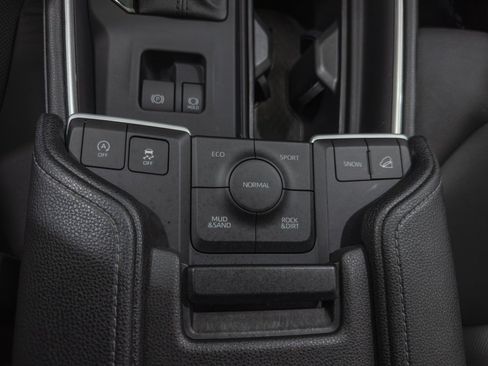 Used 2024 Toyota Grand Highlander AWD image 37