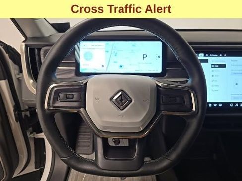 Used 2025 Rivian R1S Adventure AWD/4WD image 11