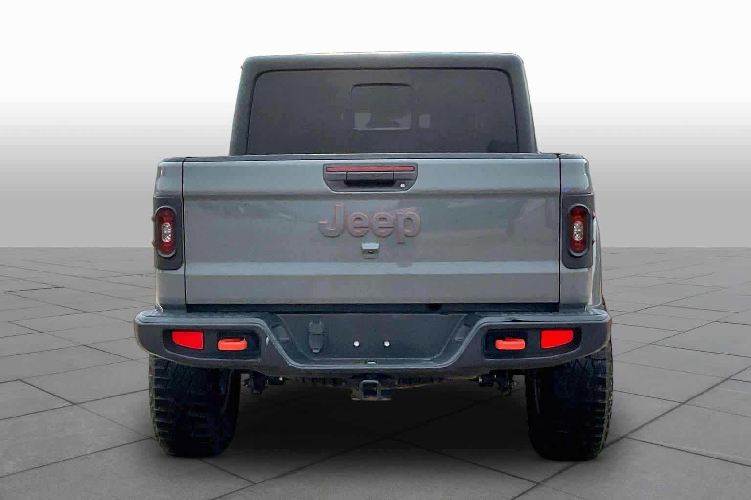 Used 2022 Jeep Gladiator Mojave w/ Cold Weather Group AWD/4WD image 6