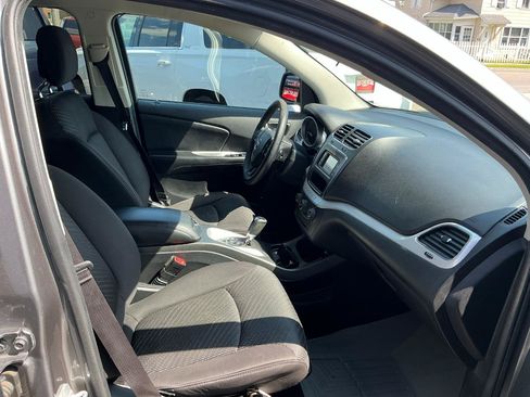 Used 2013 Dodge Journey SXT w/ Flexible Seating Group FWD image 21