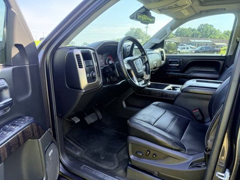 Used 2016 GMC Sierra 1500 Denali w/ Enhanced Driver Alert Package RWD image 14