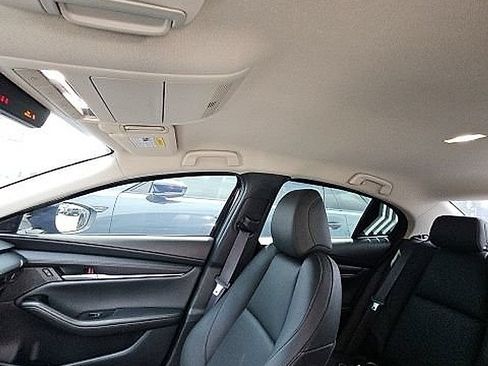 Used 2025 MAZDA MAZDA3 s FWD image 19