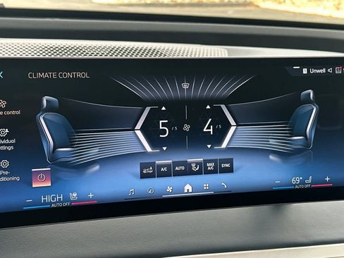 Used 2025 BMW iX xDrive50 w/ Premium Package image 24