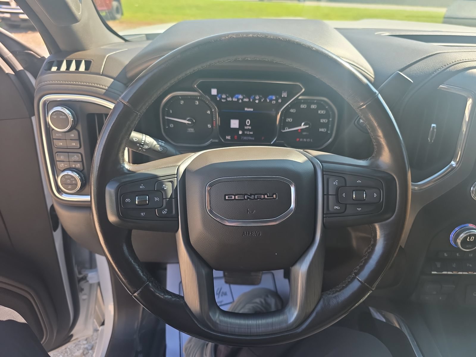 Used 2023 GMC Sierra 2500 Denali w/ Denali Ultimate Package AWD/4WD image 17