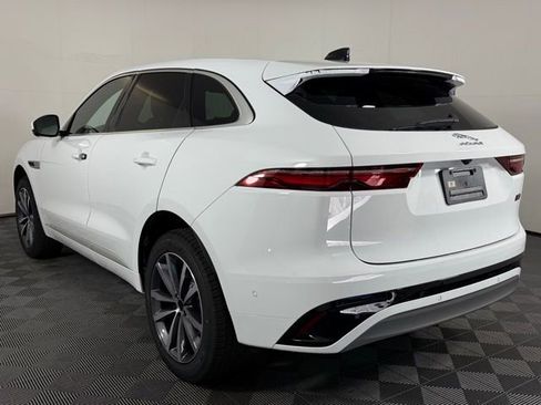 Certified 2026 Jaguar F-PACE R-Dynamic S image 4