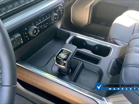New 2026 Chevrolet Silverado 1500 High Country w/ Technology Package AWD/4WD image 9