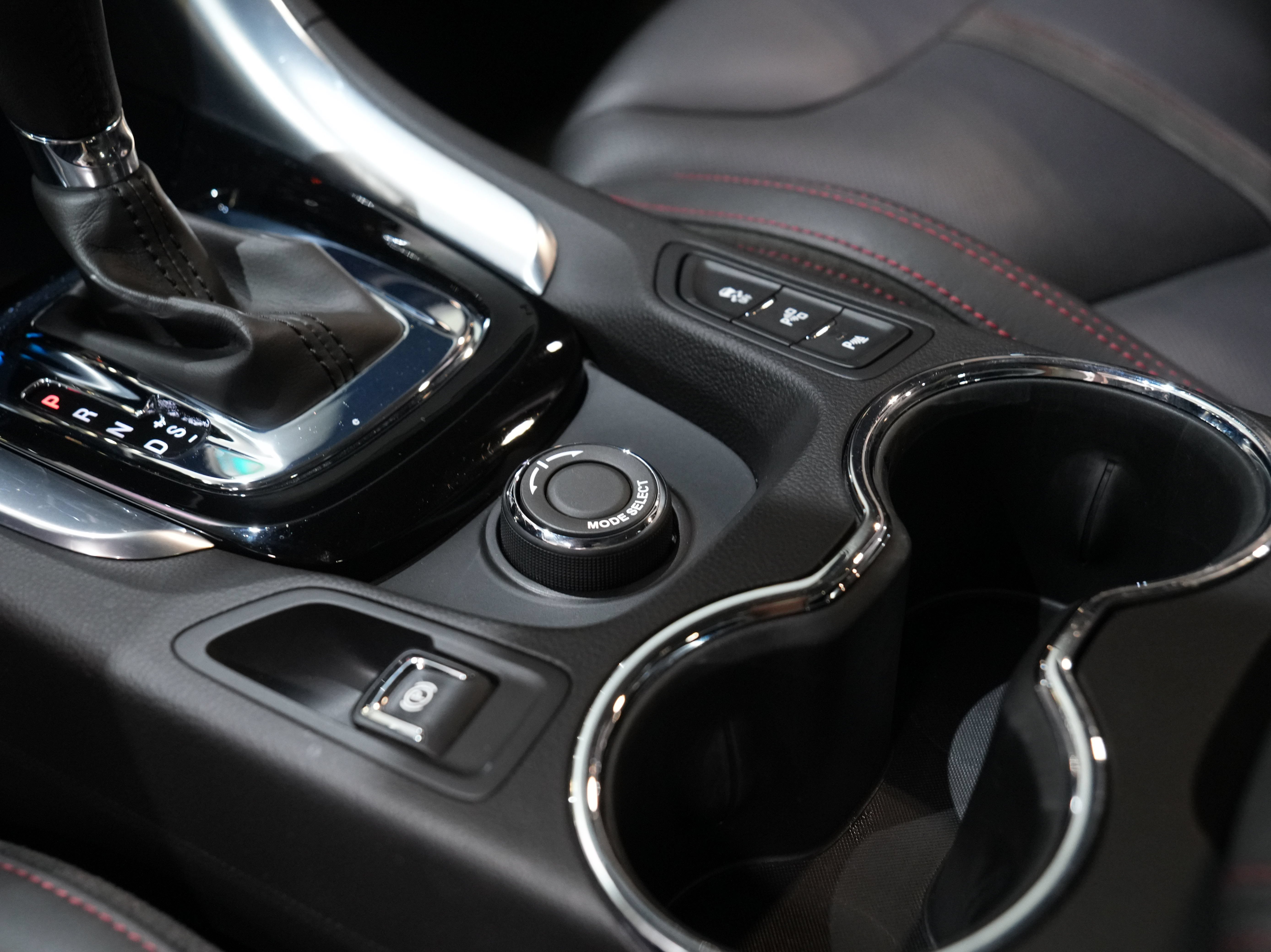 Used 2015 Chevrolet SS RWD image 47