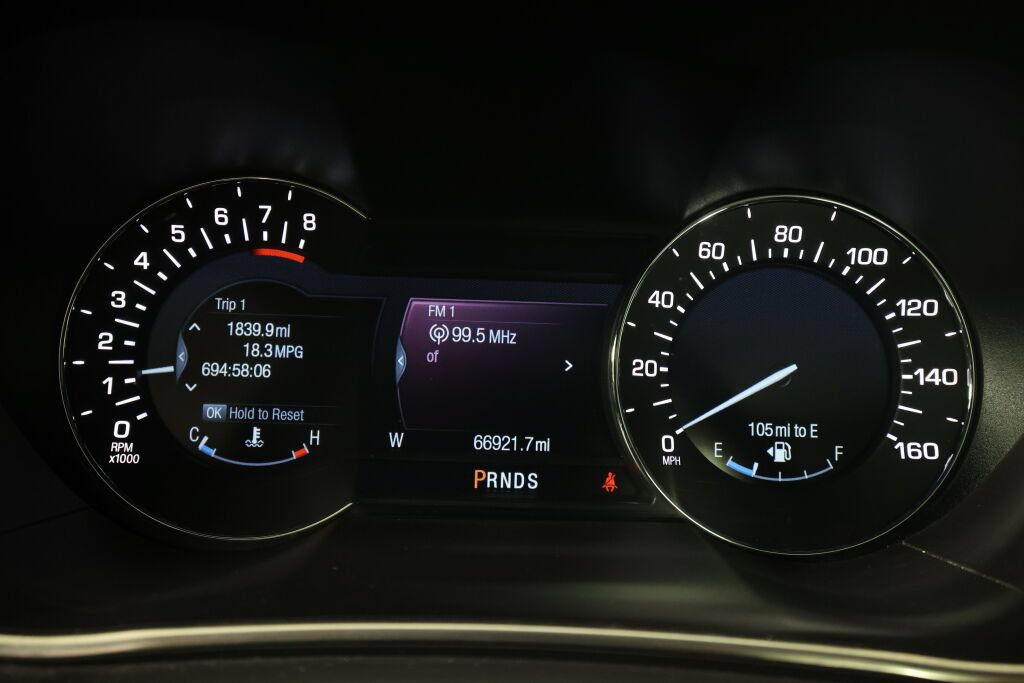 Used 2016 Lincoln MKX Reserve w/ Climate Package FWD image 30