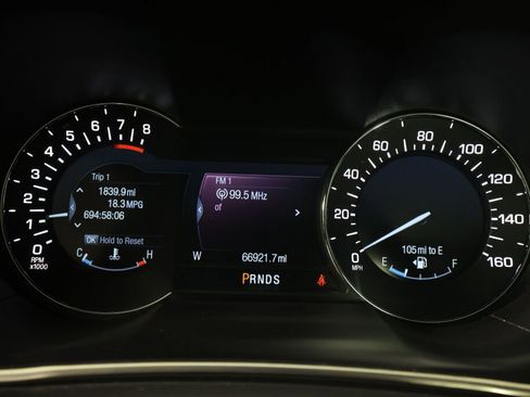 Used 2016 Lincoln MKX Reserve w/ Climate Package image 30