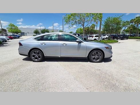 Used 2024 Honda Accord EX-L image 34
