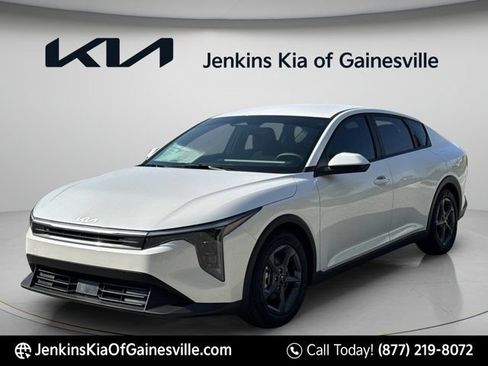 New 2026 Kia K4 FWD image 7