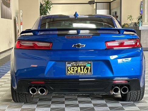 Used 2016 Chevrolet Camaro SS RWD image 5