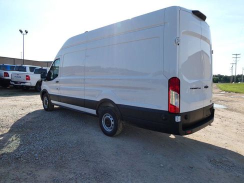 New 2026 Ford Transit 250 148 High Roof Extended w/ Load Area Protection Package RWD image 8