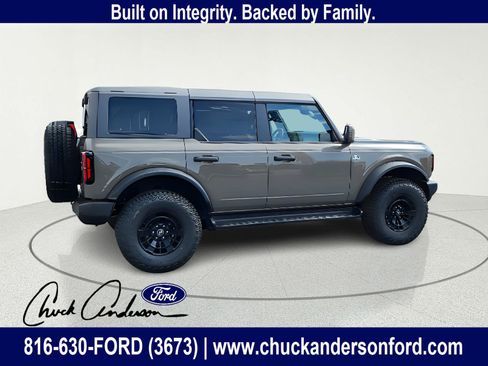 New 2026 Ford Bronco Outer Banks AWD/4WD image 9