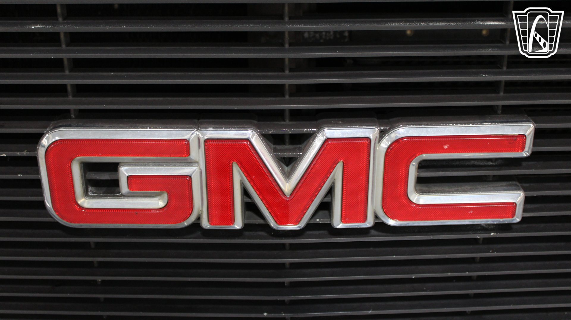 Used 1990 GMC Suburban 2WD image 10