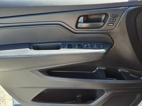 Used 2025 Honda Odyssey Sport-L image 40