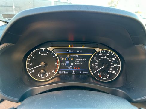 Used 2023 Nissan Altima 2.5 SV image 15