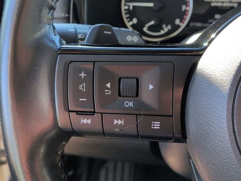 Used 2022 Nissan Pathfinder SL image 24