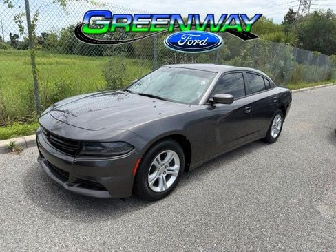 Used 2020 Dodge Charger SXT RWD image 1