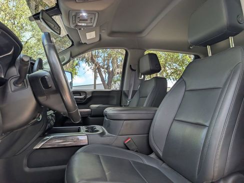 Used 2022 Chevrolet Silverado 3500 LTZ w/ LTZ Convenience Package image 17