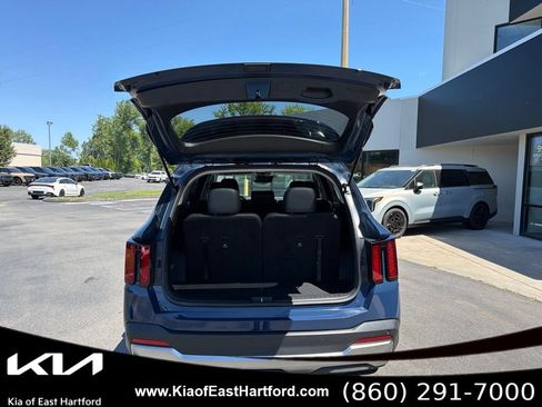 Used 2026 Kia Sorento S w/ S Panoramic Sunroof Package AWD/4WD image 15
