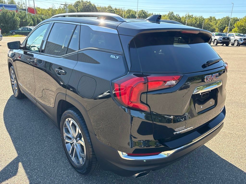 Used 2019 GMC Terrain SLT w/ Preferred Package AWD/4WD image 4