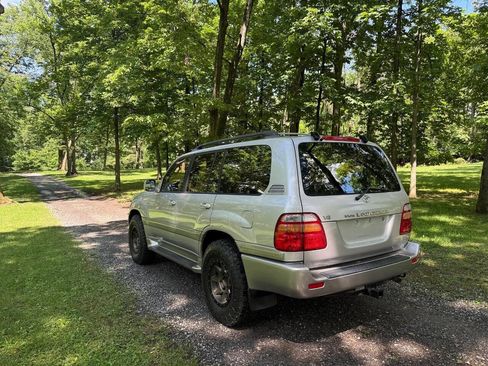 Used 2001 Toyota Land Cruiser AWD/4WD image 14