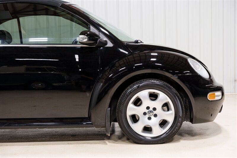 Used 2003 Volkswagen Beetle GLS FWD image 23