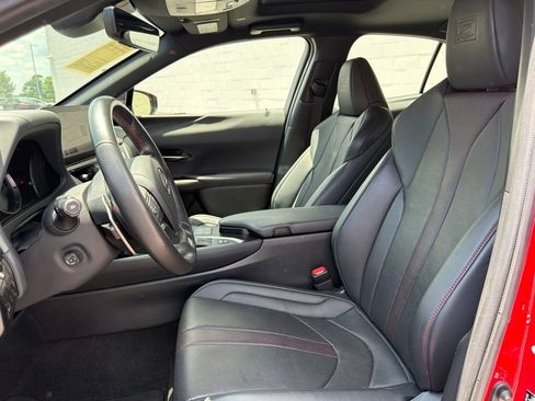 Used 2023 Lexus UX 250h F Sport FWD image 17