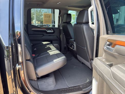 Used 2025 GMC Sierra 1500 Denali w/ Technology Package image 9