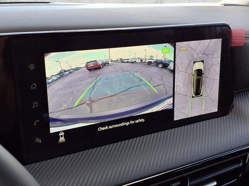 New 2025 Nissan Kicks SR image 39