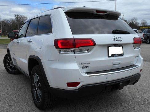Certified 2021 Jeep Grand Cherokee Limited w/ Trailer Tow Group IV AWD/4WD image 4