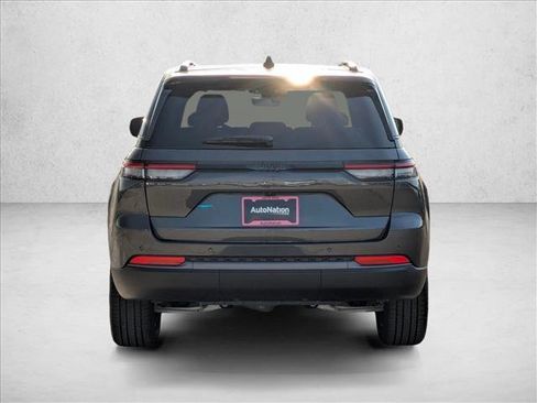 New 2026 Jeep Grand Cherokee Limited image 8