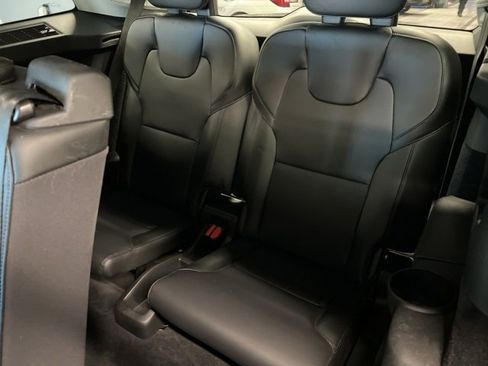 Used 2020 Volvo XC90 T5 Momentum image 29