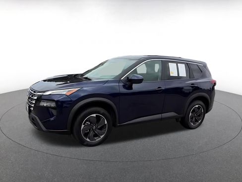 Used 2025 Nissan Rogue SV FWD image 8
