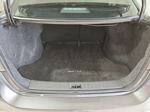 Used 2018 Nissan Sentra SV image 22