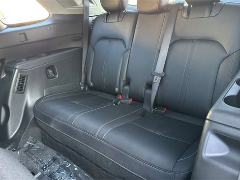 Used 2024 MAZDA CX-90 3.3 Turbo w/ Preferred Package image 17