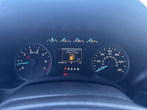 Used 2018 Ford F150 XLT w/ Equipment Group 302A Luxury image 11