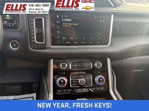 Used 2022 GMC Yukon XL Denali image 16