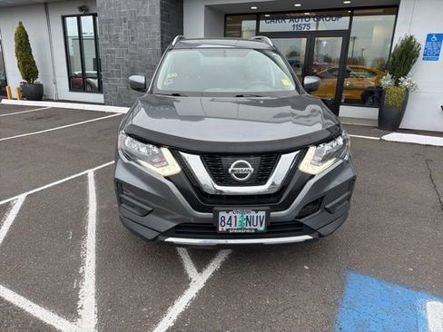 Used 2017 Nissan Rogue SV AWD/4WD image 2