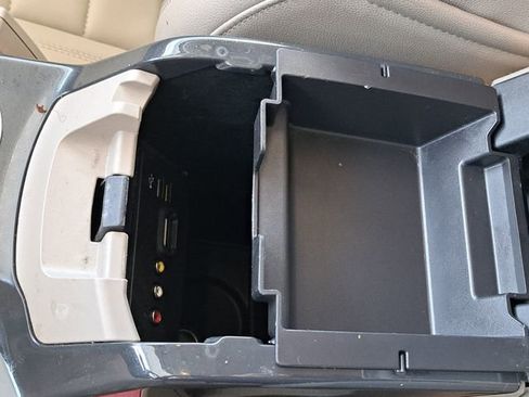 Used 2015 Ford Escape Titanium w/ Equipment Group 301A image 22