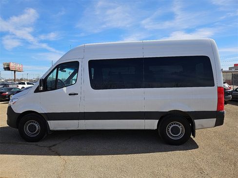 Used 2025 Mercedes-Benz Sprinter 2500 image 3