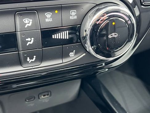 New 2026 Chevrolet Trax LT w/ LT Convenience Package image 24