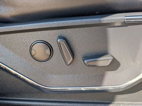 Used 2024 Ford F150 Lariat w/ FX4 Off-Road Package image 27